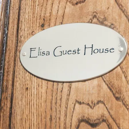 Elisa 4*